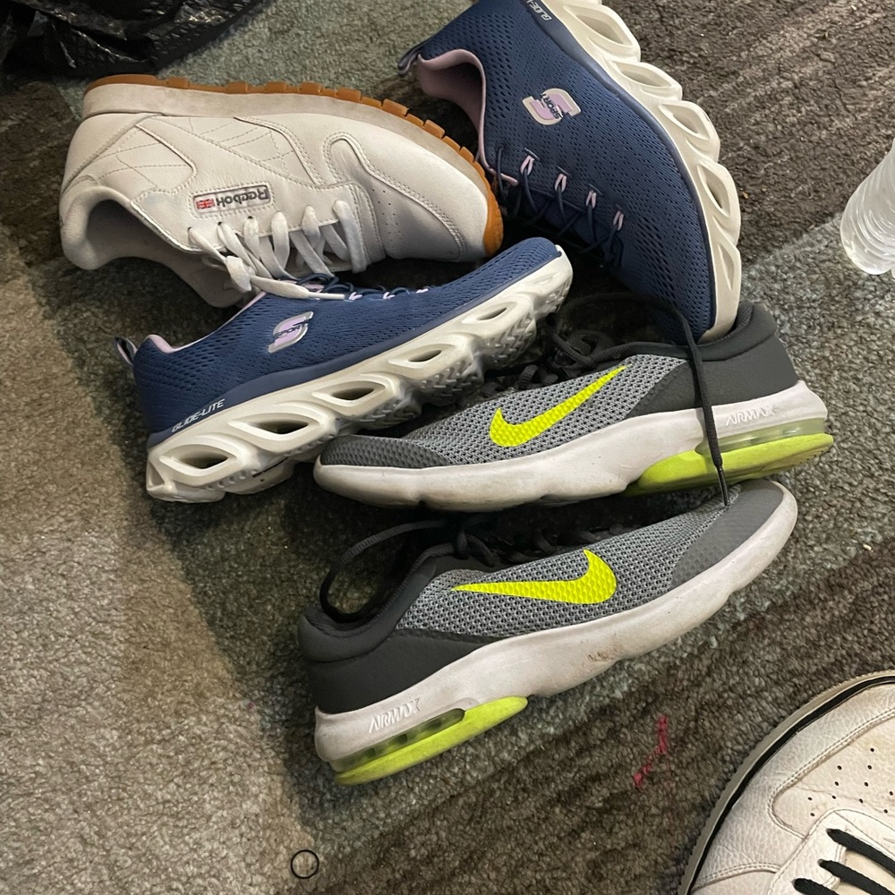 3 pair women shoes